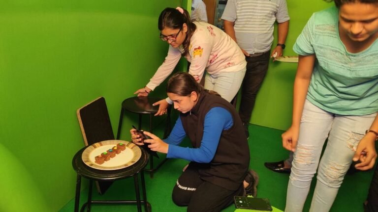 Chroma Room Green Screen at Arena Animation JM Road